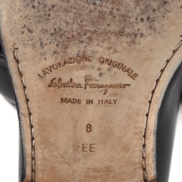 950$ Salvatore Ferragamo Fenice Gancini Ornament Black Leather Loafer US8 EEE main image 8